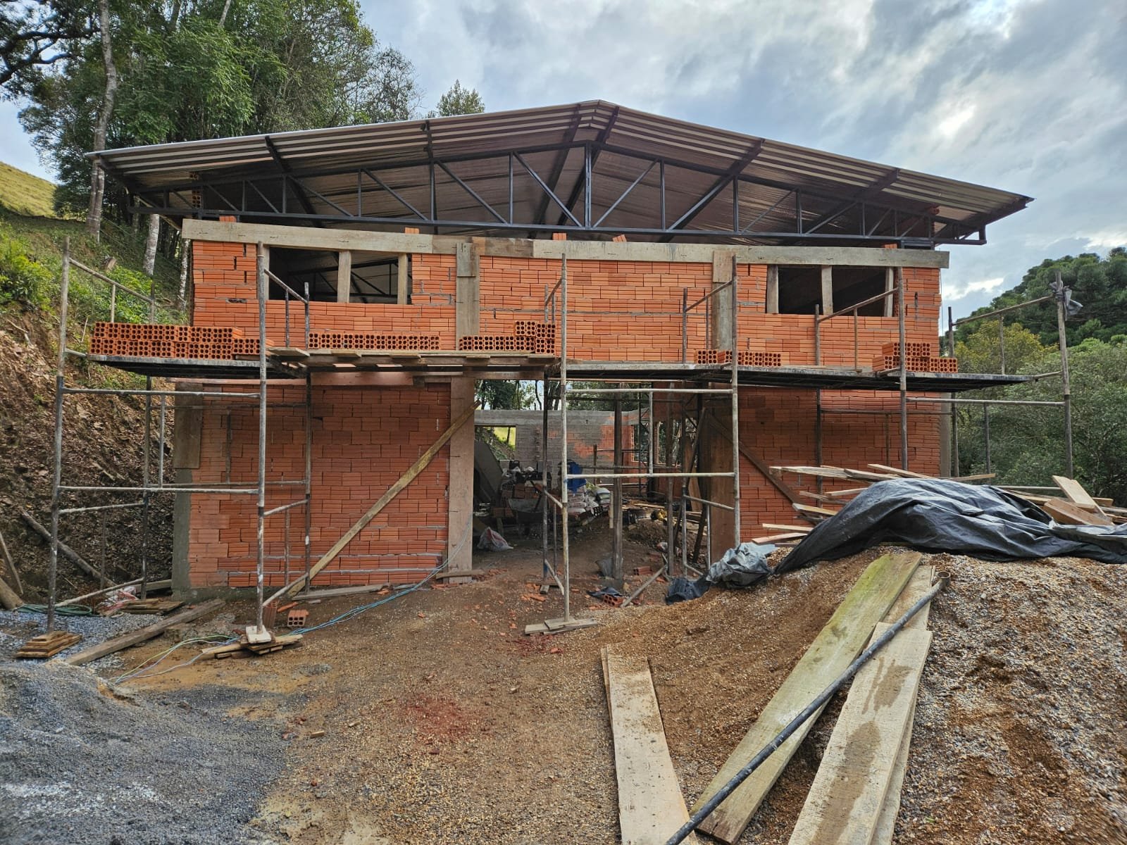 Obra da JGM Construções em Curitiba — Construção